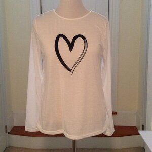 White long sleeve shirt w Heart print sz XL NWOT